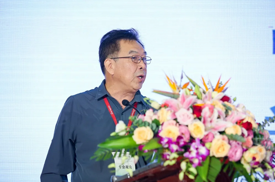 中國(guó)合成樹脂協(xié)會(huì) 理事長(zhǎng) 鄭愷