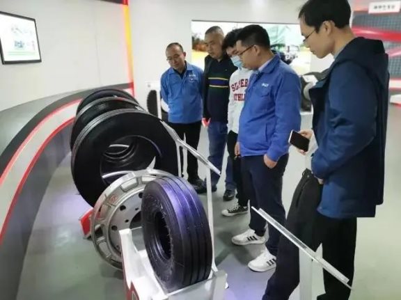 兩家企業均期待在后續合作中，攜手共進，共同發展。