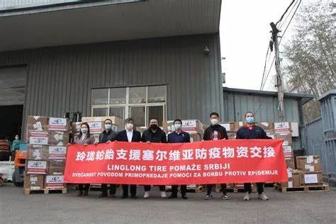 玲瓏在當地積極開展公益活動