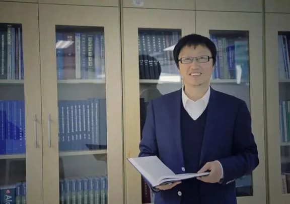 張立群