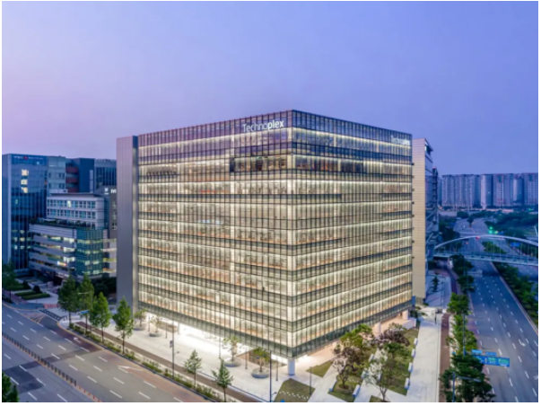 銷量上漲主要是源于公司的銷售額繼續增長,本季度同比增長10.8% 銷量上漲主要是源于公司的銷售額繼續增長,本季度同比增長10.8%