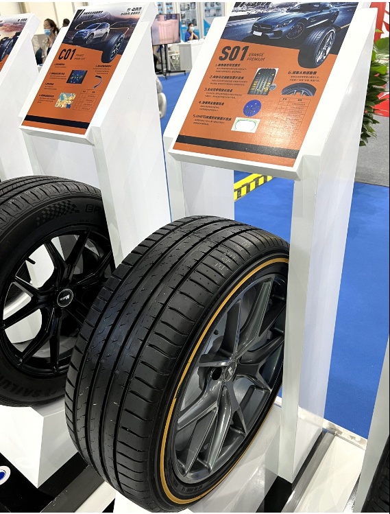 賽輪的C01、E01+、S01三款液體黃金輪胎，專門針對國內乘用胎市場研發，分別主打安全舒適、節能耐用、高端運動。