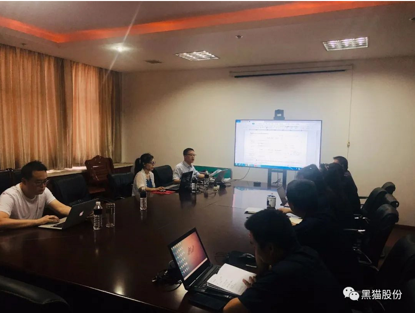專家一致認為黑貓股份在組織內部相關制度規范、日常生產管理及提升員工凝聚力等方面均符合相關準則要求，并推薦認證。
