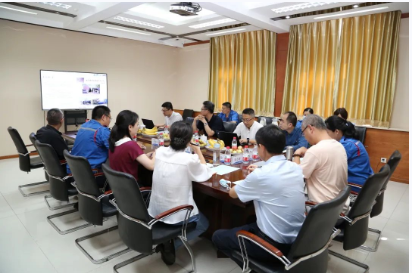中國石油化工股份有限公司首席專家莊毅、科技部化工材料室副經理趙錦波等一行4人到訪北京橡膠工業研究設計院有限公司(簡稱北橡院)進行技術交流。