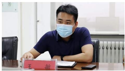 王敏董事長指出,當前疫情防控形勢異常嚴峻,各部門要立即激活戰時應急響應機制,嚴格按照疫情防控工作要求,進一步壓實工作責任,高標準做好疫情防控各項工作。 王敏董事長指出,當前疫情防控形勢異常嚴峻,各部門要立即激活戰時應急響應機制,嚴格按照疫情防控工作要求,進一步壓實工作責任,高標準做好疫情防控各項工作。