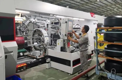 此外，中國化學工業桂林工程有限公司的“五復合橡膠擠出機組研制”項目，入圍中國工業大獎提名獎候選項目名單。