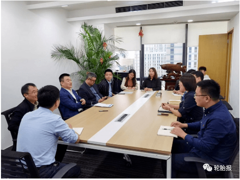 　走訪考察期間，張飚董事長調(diào)研了青島子公司，與青島子公司員工進行了座談交流，詳細(xì)了解了大家的工作、生活情況。
