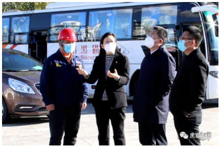 　琚慧敏強調，企業要在思想上始終繃緊安全生產這根弦，嚴格落實疫情防控和安全生產主體責任。要將疫情防控各項政策落實到位，肩負起安全生產第一責任人責任，不斷完善應急預案，提高應急處置能力，及時妥善應對各類突發事件和異常情況。