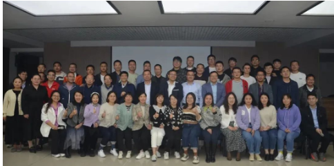 集團新聞丨企業發展戰略暨未來三年規劃研討會隆重召開，抓住新機遇，迎接新未來！