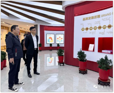 當日下午，王耀一行專程走訪黑貓股份重要合作伙伴江蘇通用科技股份有限公司。