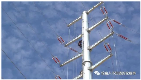 為確保生產車間全電智能化改造后電力穩定，威海供電公司對35千伏庫珀線、國泰線等4條供電線路和110千伏崖頭變電進行升級改造，全方位滿足項目用電需求。