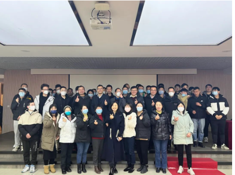 　會議強調，各事業部、各部門要明確目標任務，增強責任擔當;要創新發展路徑，增強落實本領;要認真統籌兼顧，增強全局能力。董事長號召：“一定貫徹：價值創造，價值評價，價值分配”的原則，全力以赴，打開思路，想明白，想清楚，才能干明白，做得到!盯緊目標，打開思路，確保公司2023年度各項工作圓滿完成。”