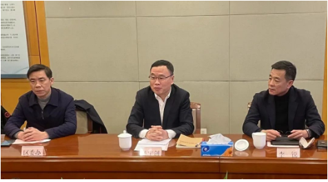 　陳宇劍書記歡迎朱戟執行副總裁等一行到訪閔行區委、區政府，并感謝卡博特在閔行深耕多年，為當地的發展作出了重要的貢獻?？ú┨厣虾９S也是中國改革開放后首家落戶上海吳涇的外資化工生產企業，成立于1988年，與華誼集團共同投資3000萬美元建成，當年被列為“上海市十大外商投資項目”，具有非常重要的歷史意義。閔行區致力于創造一流的營商環境，并將堅定不移地為卡博特這樣的優秀企業做好服務，急企業之所急，支持企業持續實現高質量的發展，并祝愿卡博特未來的發展越來越好，不斷勇創歷史新高。