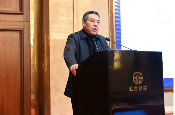 同時，總經理程金元也表示，新的一年，公司將以創新為核心、以產品力、渠道力、營銷力為抓手，加速國際化、智能化、綠色化發展，朝著戰略目標而繼續努力奮斗。