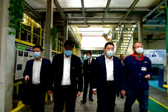 內蒙古巴彥淖爾市烏拉特后旗領導帶隊，簽約多個輪胎業項目