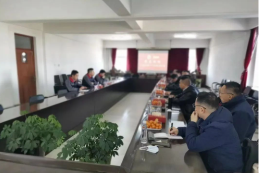 匯通達匯樂馳汽后項目負責人石少華及相關子公司總經理、企業客戶一行來到了大連輪胎有限公司