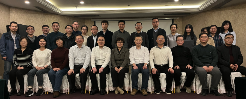 結合“征求意見稿”內容，與會專家對標準文本進行了充分的討論，對各細分專業污染物產污節點進行了明確。同時，針對污染預防方面，重新界定了工藝范圍，優化了工藝技術。重點討論了末端的收集和治理，分別進行了可行技術及相關參數的討論和確定，最終達成了一致意見。
