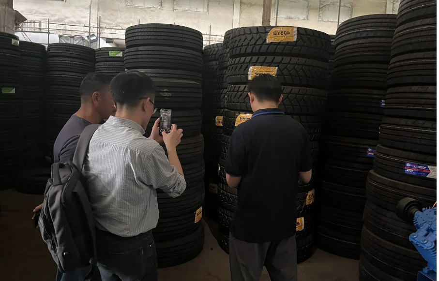 此次的走訪面對面地了解到各個區域目前的市場現狀和客戶經營狀況，為后續的工作開展指明了方向。銷售人員每到達一個市場后在當地經銷商的配合下進行二級客戶以及終端客戶的走訪交流工作，全方位交流仔細記錄每個細節點，對現有市場常規性產品的使用表現和市場新增產品需求點、現有合作過程中出現的問題以及后續合作的規劃方向開展了針對性市場的調研工作。