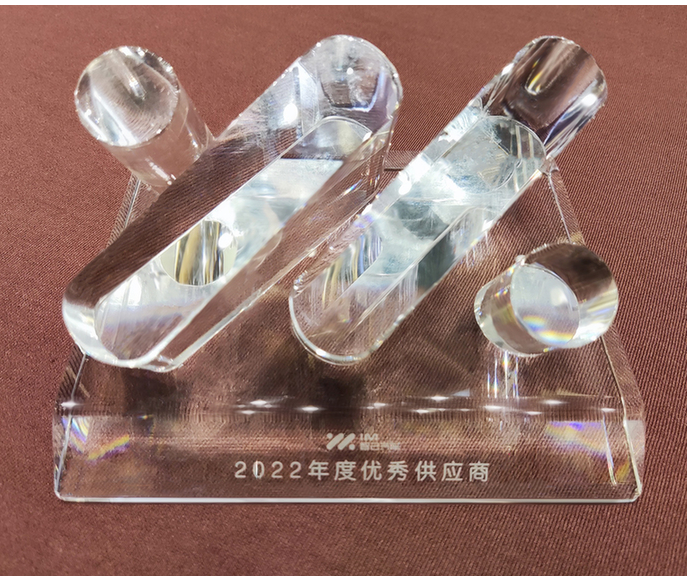 倍耐力在2023年智己汽車合作伙伴大會上獲得了"2022年度優秀供應商"的稱號，這代表智己汽車對倍耐力自合作以來所提供的高質量、高標準服務的認可。