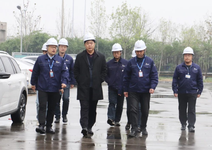 尚吉永主席視察耐斯特炭黑公司，強調(diào)“以利潤為中心”
