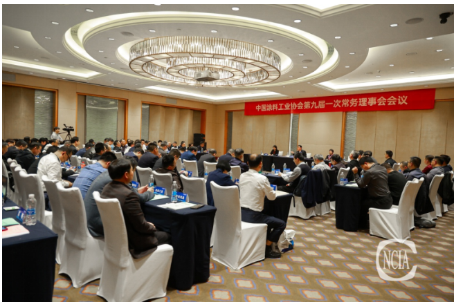 劉普軍會長指出，中國涂料工業協會常務理事會應具有榮譽感、責任感和自豪感，并強調，常務理事單位要帶頭執行協會章程，帶頭執行行規行約，要做企業發展的示范者，做行業發展的引領者，要維護行業整體利益，樹立行業良好形象。