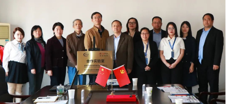 在學術報告結束后，胡克博士一行參觀了國家輪胎質檢中心實驗室，并就檢測新技術進行了交流和探討。雙方表示，今后將在各自領域不斷探索與創新，為橡膠輪胎行業提供更加優質的技術支持和服務，推動橡膠輪胎行業實現高質量發展，為全球橡膠產業發展做出貢獻。