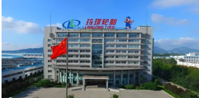 根據客戶反饋，玲瓏輪胎井下礦用輪胎平均使用壽命400小時，對比A輪胎和B輪胎使用壽命分別增加200小時和150小時。未來，玲瓏輪胎表示將結合市場需求，不斷優化產品性能，豐富產品體系，以節能、高效理念致力產品研發，為井下礦業的高質量發展持續貢獻力