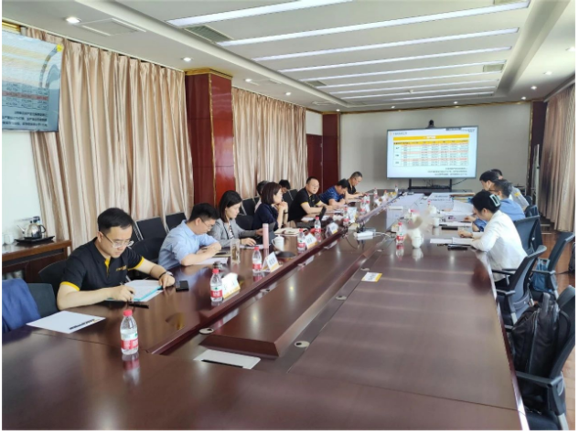 除李兢副總裁和陳海濱總經理外，物產中大化工集團實業管理部、安全生產部的責任人王艷斌和財務管理部的責任人馮陳麗也陪同調研并發表了講話。