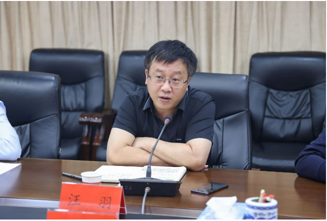 汪羽在講話中代表黑貓集團衷心感謝樂平市委、市政府對黑貓集團項目的重視和關(guān)懷，并表示將全力推動項目建設，努力將樂平項目打造成行業(yè)標桿，為樂平市的經(jīng)濟社會高質(zhì)量發(fā)展貢獻黑貓力量。