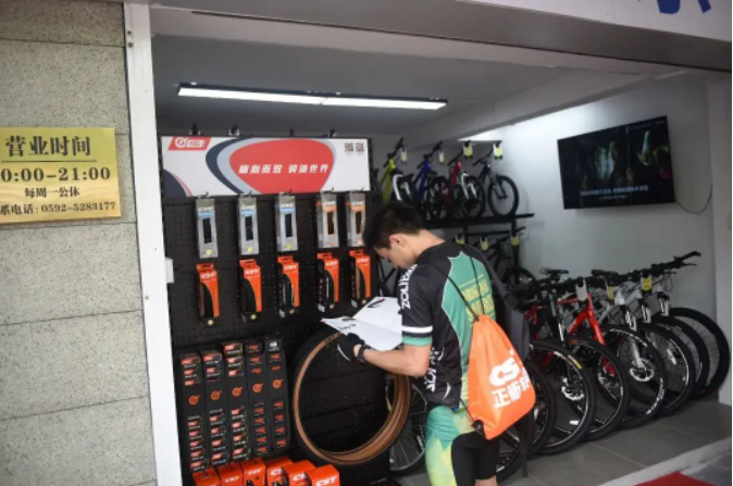 隨后，廈門速博自行車俱樂部與正新自行車胎福建省代理商簽約，達成合作協(xié)議。