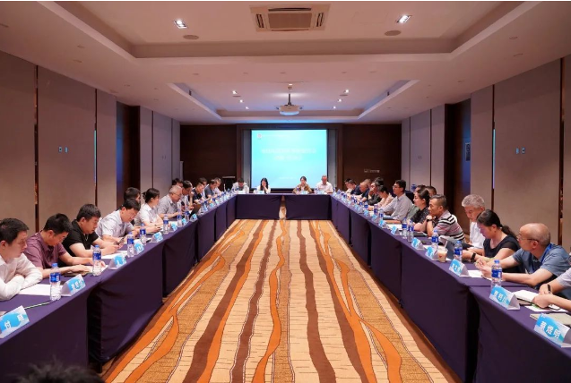 由中國電器工業協會電線電纜分會與上海電纜研究所有限公司聯合主辦、上海國纜檢測股份有限公司協辦的“中國電器工業協會電線電纜分會電線電纜材料專家委員會第四屆一次會議”在上海順利召開。