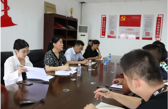 墾利區(qū)商務(wù)局副局長(zhǎng)楊立海表示對(duì)公司的發(fā)展前景表示肯定，并承諾在今后的工作中，該局將持續(xù)與企業(yè)保持緊密的溝通與合作，提供政策支持，確保各項(xiàng)工作得以順利實(shí)施，共同營(yíng)造穩(wěn)健、健康的發(fā)展環(huán)境。