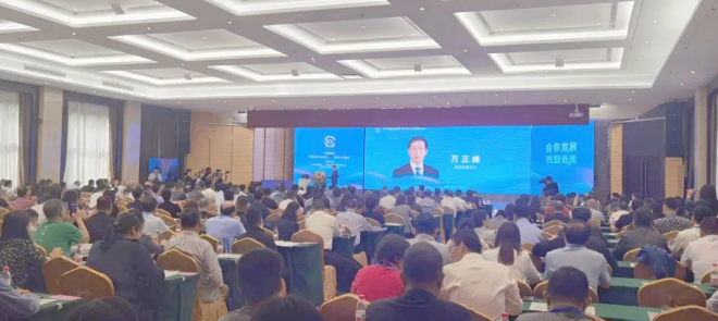 萬正峰：濮陽市創造“三度”環境，助力涂料企業舒心創業