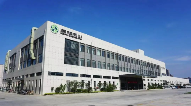 浦林成山公司發布了其半年報，披露了一系列令人振奮的成績和未來計劃。該公司計劃在2023年下半年啟動泰國輪胎生產基地三期項目，該項目旨在年產200萬條半鋼子午線輪胎。