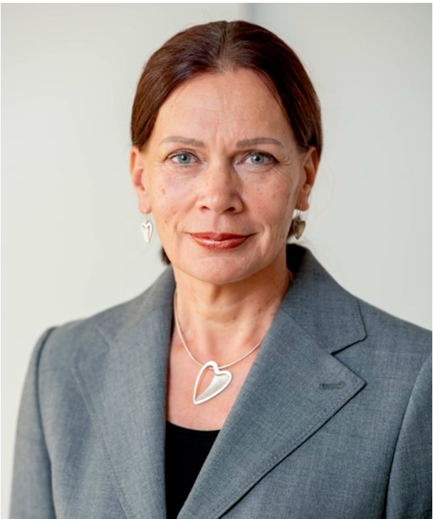 Susanna Tusa被任命為諾記輪胎羅馬尼亞業(yè)務總經(jīng)理兼副總裁，她的職責包括著手發(fā)展諾記輪胎在羅馬尼亞的業(yè)務，同時領導當?shù)毓芾硇〗M以及監(jiān)督工廠建設項目的進展。