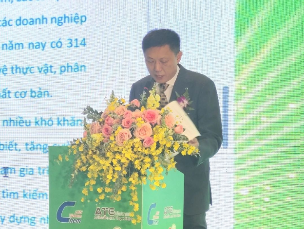 由中國(guó)膠粘劑和膠粘帶工業(yè)協(xié)會(huì)、中國(guó)國(guó)際貿(mào)易促進(jìn)委員會(huì)化工行業(yè)分會(huì)、越南國(guó)家化工總公司、越南國(guó)際廣告博覽中心聯(lián)合主辦的2023越南國(guó)際膠粘劑與膠粘帶展于11月15日在越南胡志明市西貢會(huì)展中心盛大開幕，為期三天，將一直持續(xù)到17日下午。