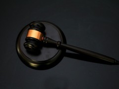 一橡膠公司虛開專票，罰款并移送司法機關